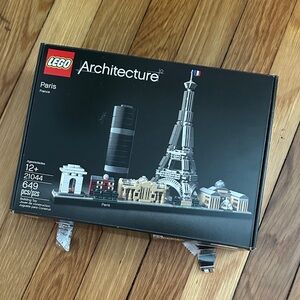 LEGO Architecture Paris Skyline Building Set 21044